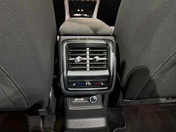 Skoda Kodiaq 2.0 TDI 4x4 Sportline Pano AHK 7-Sitze