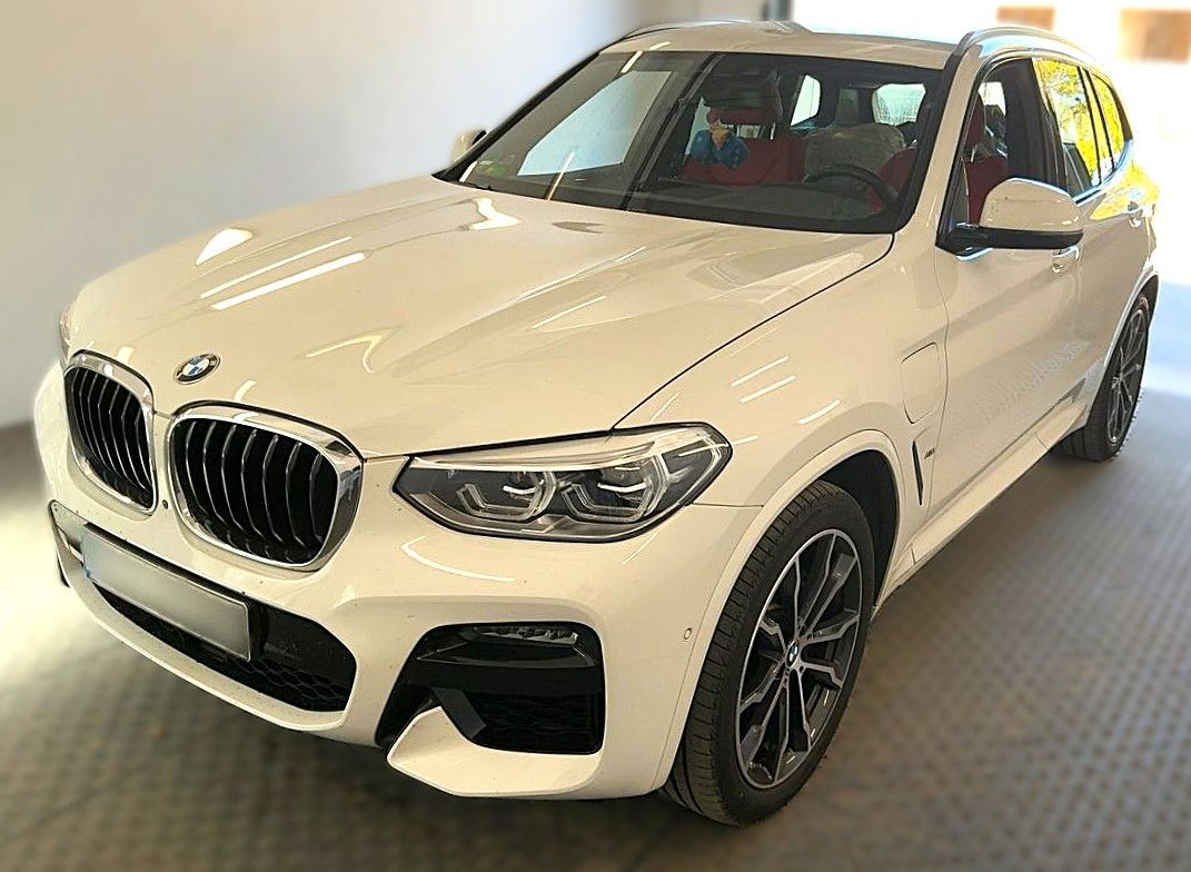 BMW X3 30e xDrive M-Paket*360°*1.Hand*Individual*H&K