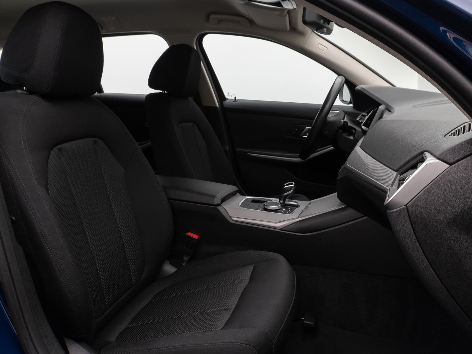 Fahrzeugabbildung BMW 320d xD DAB PDC CockPitPrGeschwindigkeitsreg