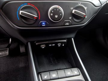 Hyundai i20 1.0 T-GDI Blackline (90PS) Sonderausstattung