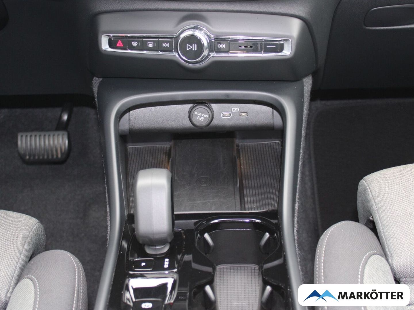 Volvo XC40 B4 Plus Dark Pixel-LED/360/H&K/LHZ/FSHZ/19' foto 16