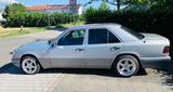 Mercedes-Benz E 200 - W124 - Oldtimer- Gepflegt- Neue TÜV  - gebrauchte Mercedes-Benz E 200 aus dem Jahr 1993