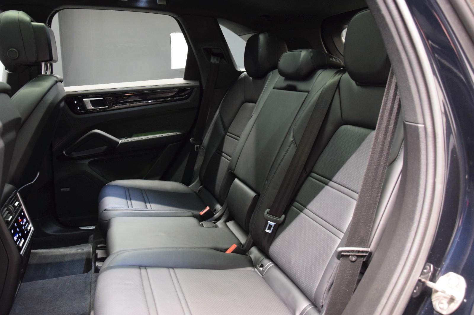 Porsche Cayenne E-Hybrid Pano. ACC Matrix. Bose Approv.