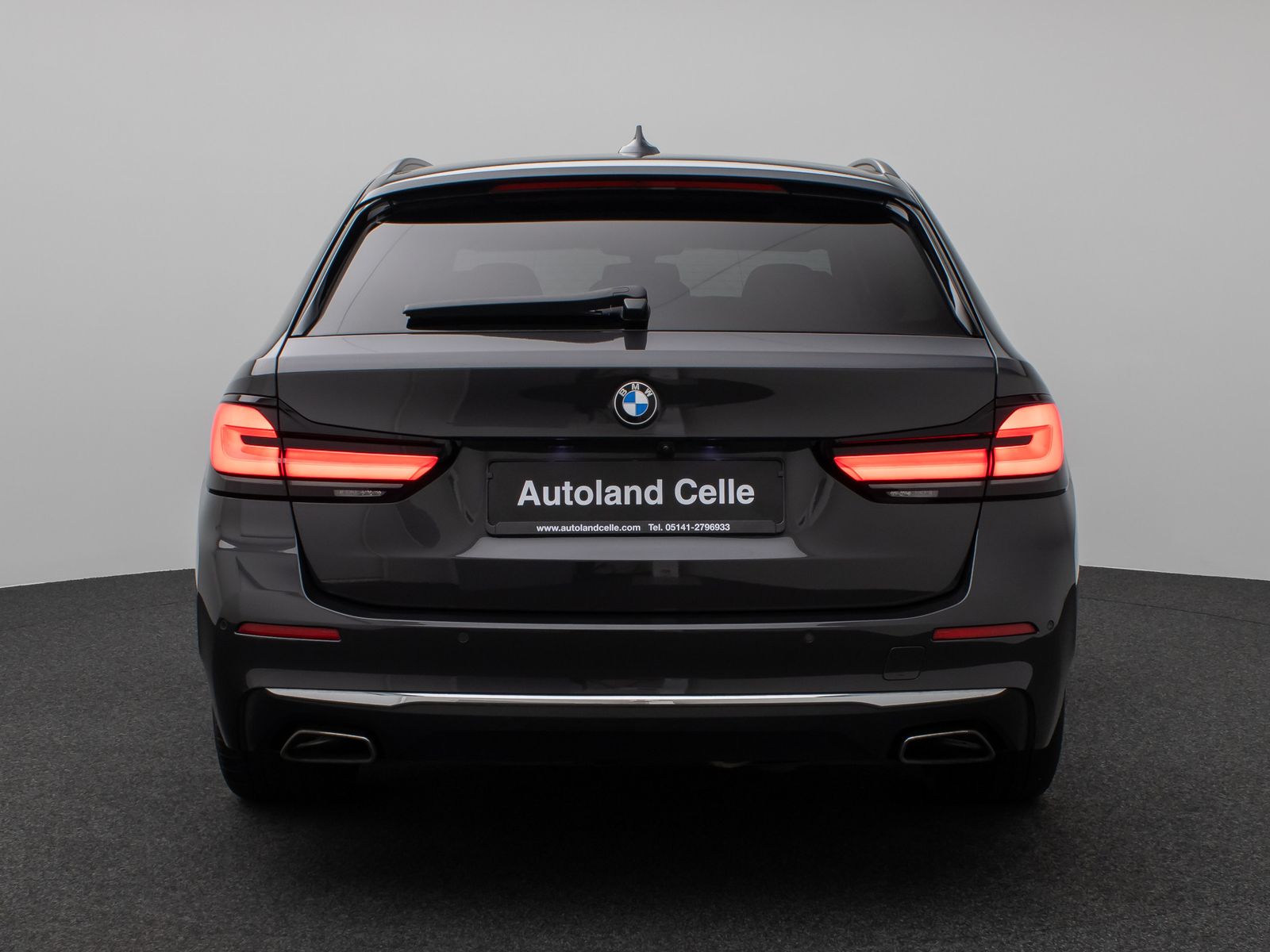 Fahrzeugabbildung BMW 530d xD Luxury Line Panorama HUD Individual 19Zl