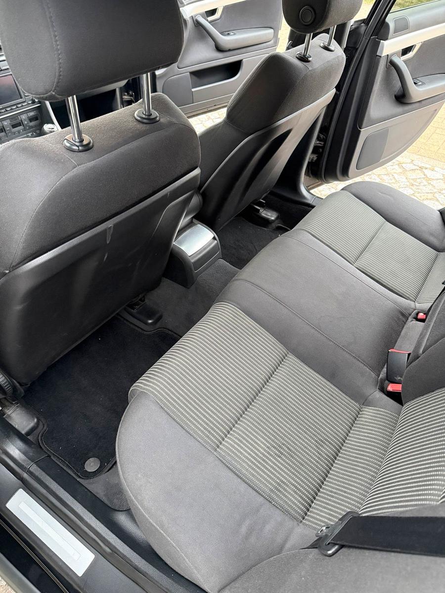 Audi A4 2007 — photo 13