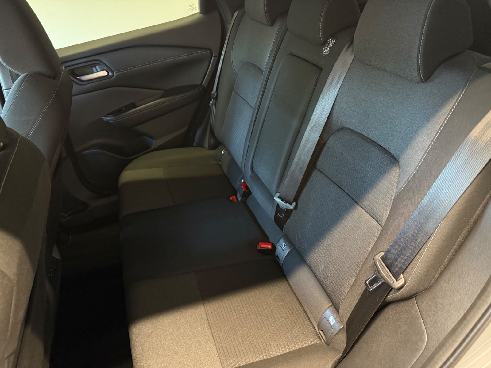 Fahrzeugabbildung Nissan Qashqai N-Con.AT Allrad,Winter-,Business-P.