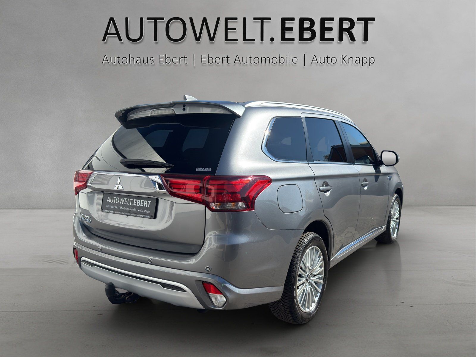 Fahrzeugabbildung Mitsubishi Outlander 2.4 PHEV Plug-in Hybrid Top 4WD/VOLL/