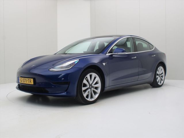 Tesla Model 3 Standard RWD Plus [ TREKHAAK+AUTOPILOT+6