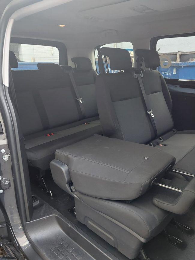 Peugeot Expert L2 (kurz) 8-Sitze Navi AHK Klimaautomatik