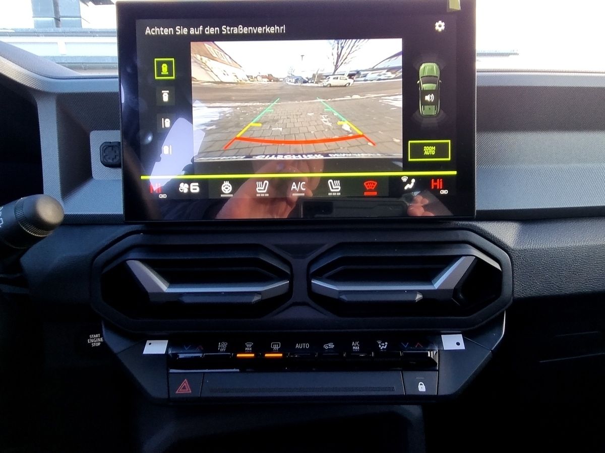 Fahrzeugabbildung Dacia Bigster Journey TCe 140