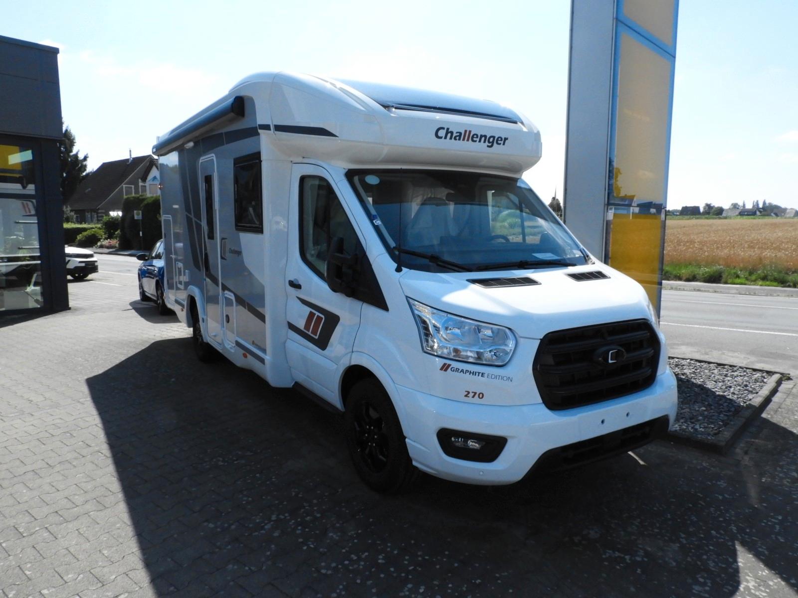 Challenger 270 Graphite M26 Auto 165PS Arctic Drive Autheni