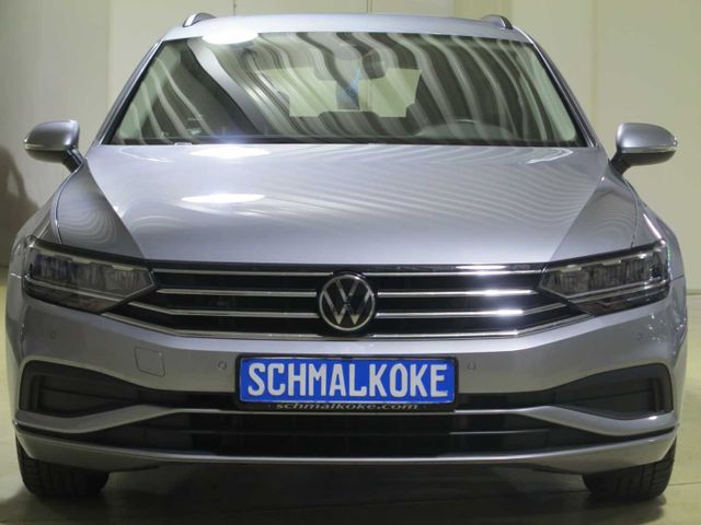 VW Passat Variant 2.0 TDI SCR DSG7 CONCEPTLINE Navi