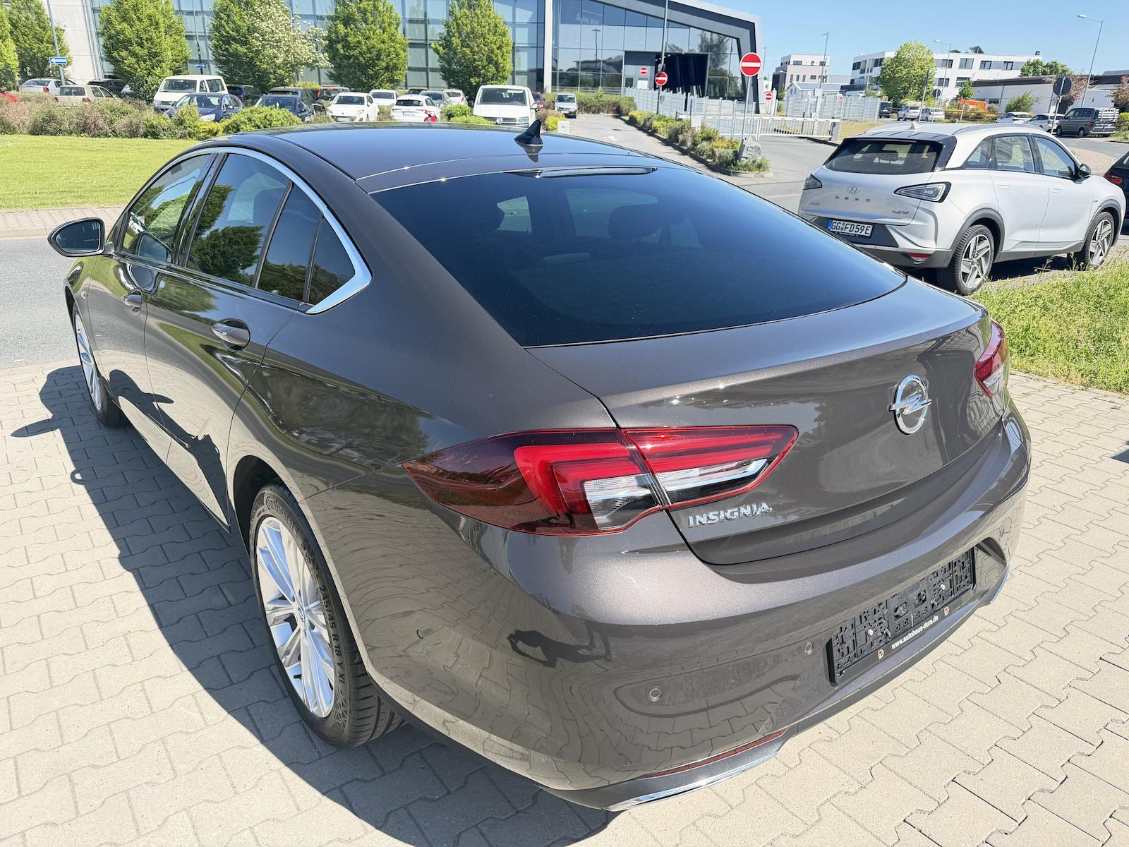Opel Insignia 2.0 D Business Elegance Aut. Navi+Led