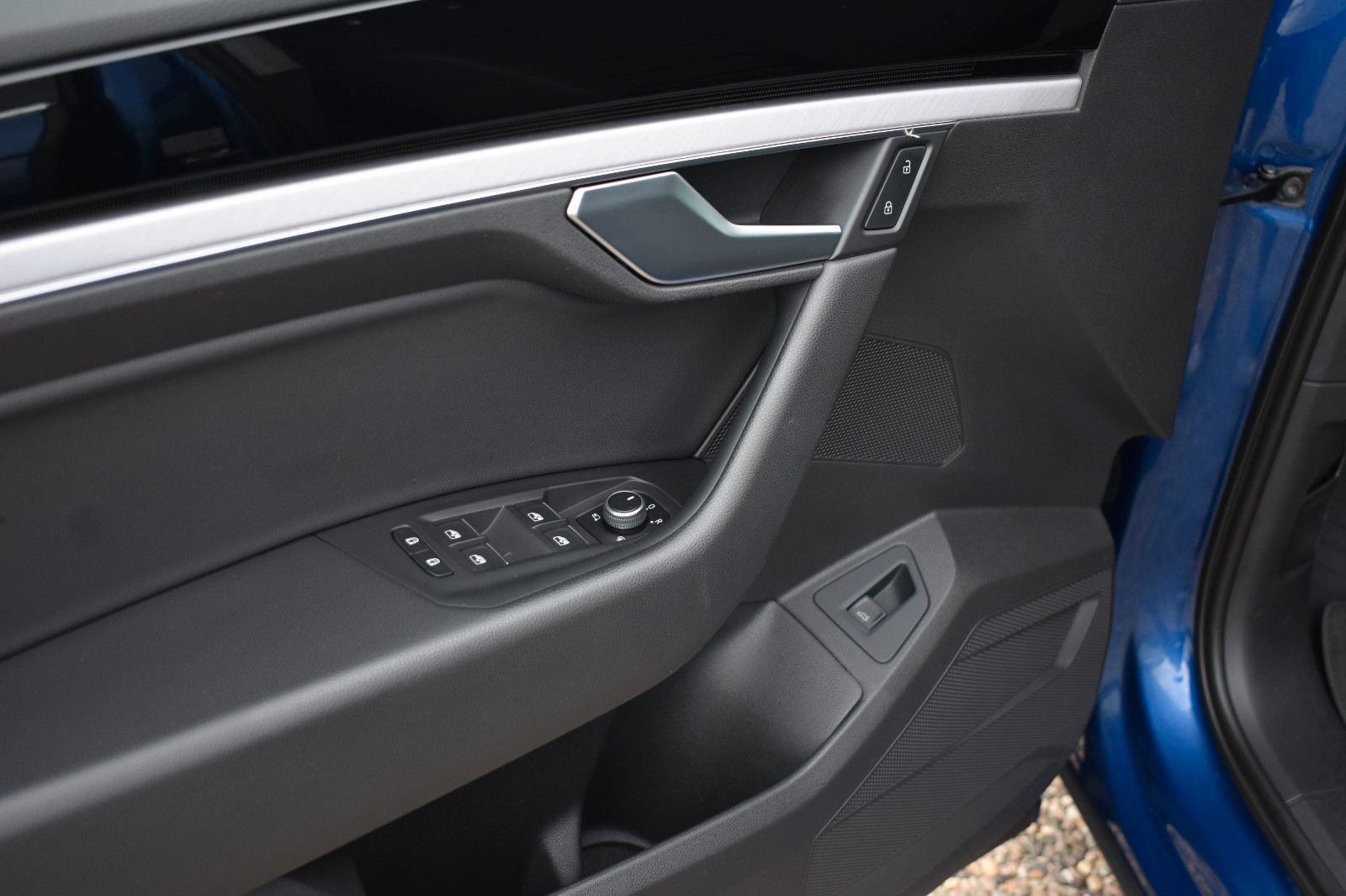 Fahrzeugabbildung Volkswagen Touareg Elegance 4Motion Liveco AHK Panorama Key