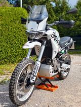 Aprilia Tuareg 660, Einzelstück, Fahrwerk rally - APRILIA TUAREG 660