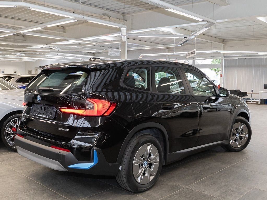 BMW iX1 - Bild 2
