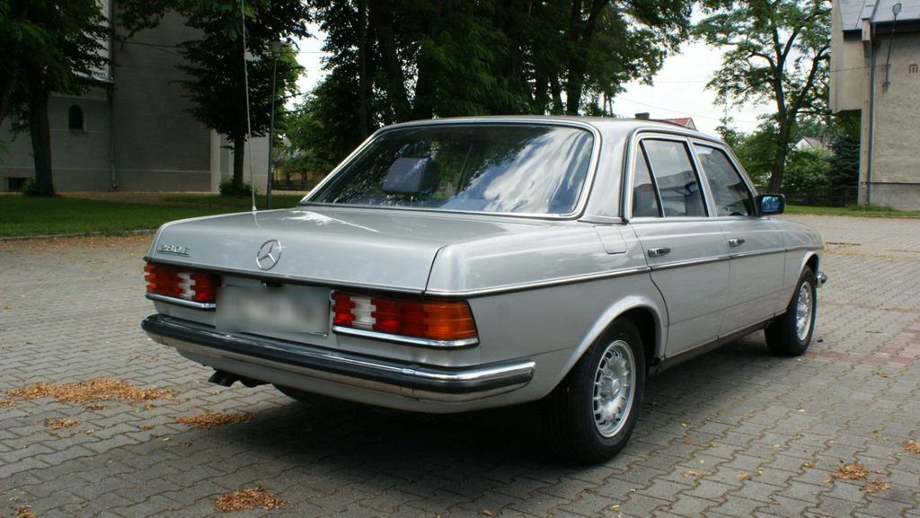 Mercedes-Benz E 280