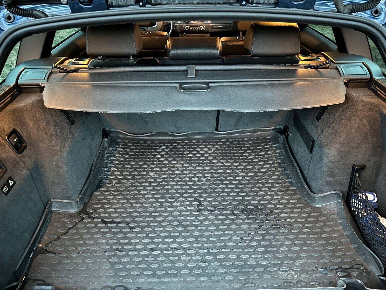 BMW 330 2009 — photo 9