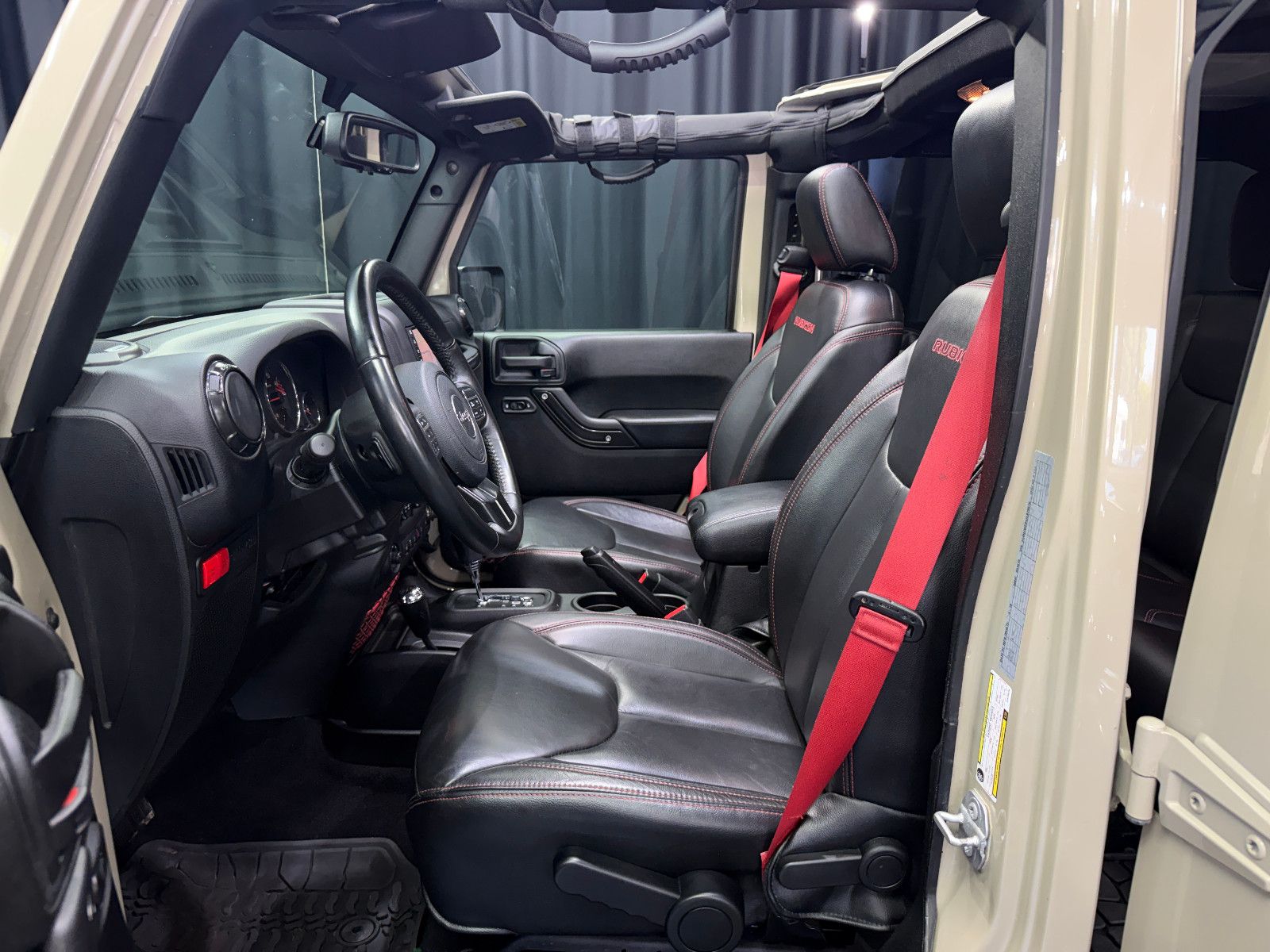 Fahrzeugabbildung Jeep Wrangler Unlimited Rubicon Recon Offroad|Alpine