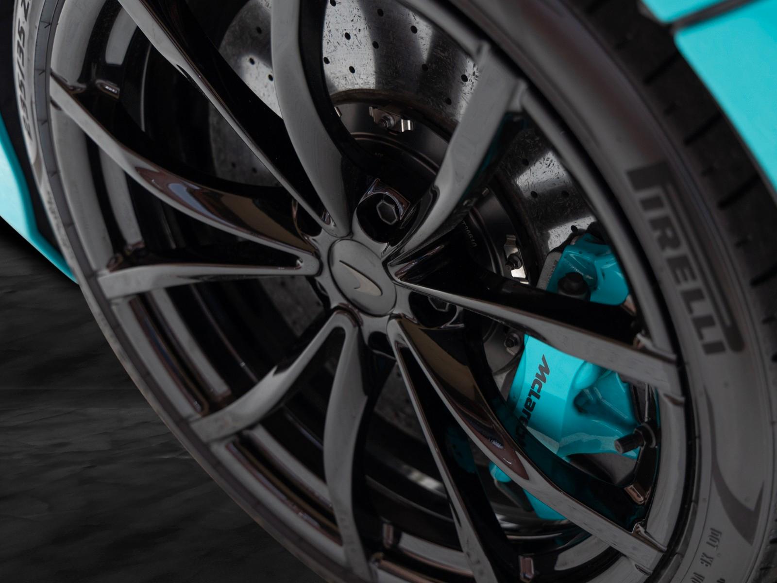 McLaren Artura Spider | MSO Tokyo Pearl | Carbon