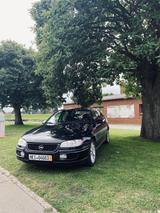 Opel Omega B 3,0 V6 Sport Edition II - Opel Omega mit Benzin-Antrieb: Limousine, 3.0