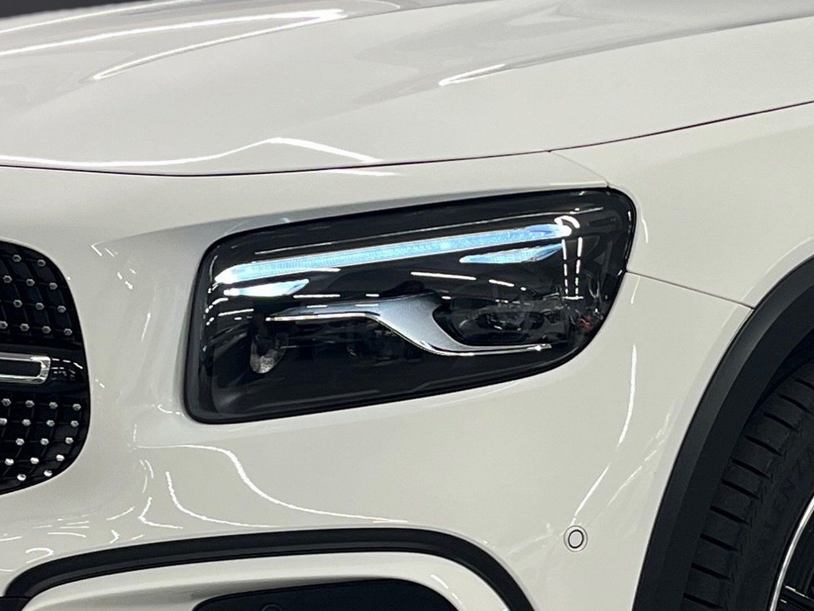 Fahrzeugabbildung Mercedes-Benz GLB 250 4M AMG Plus*Pano*HUD*360°*Multibeam*Memo