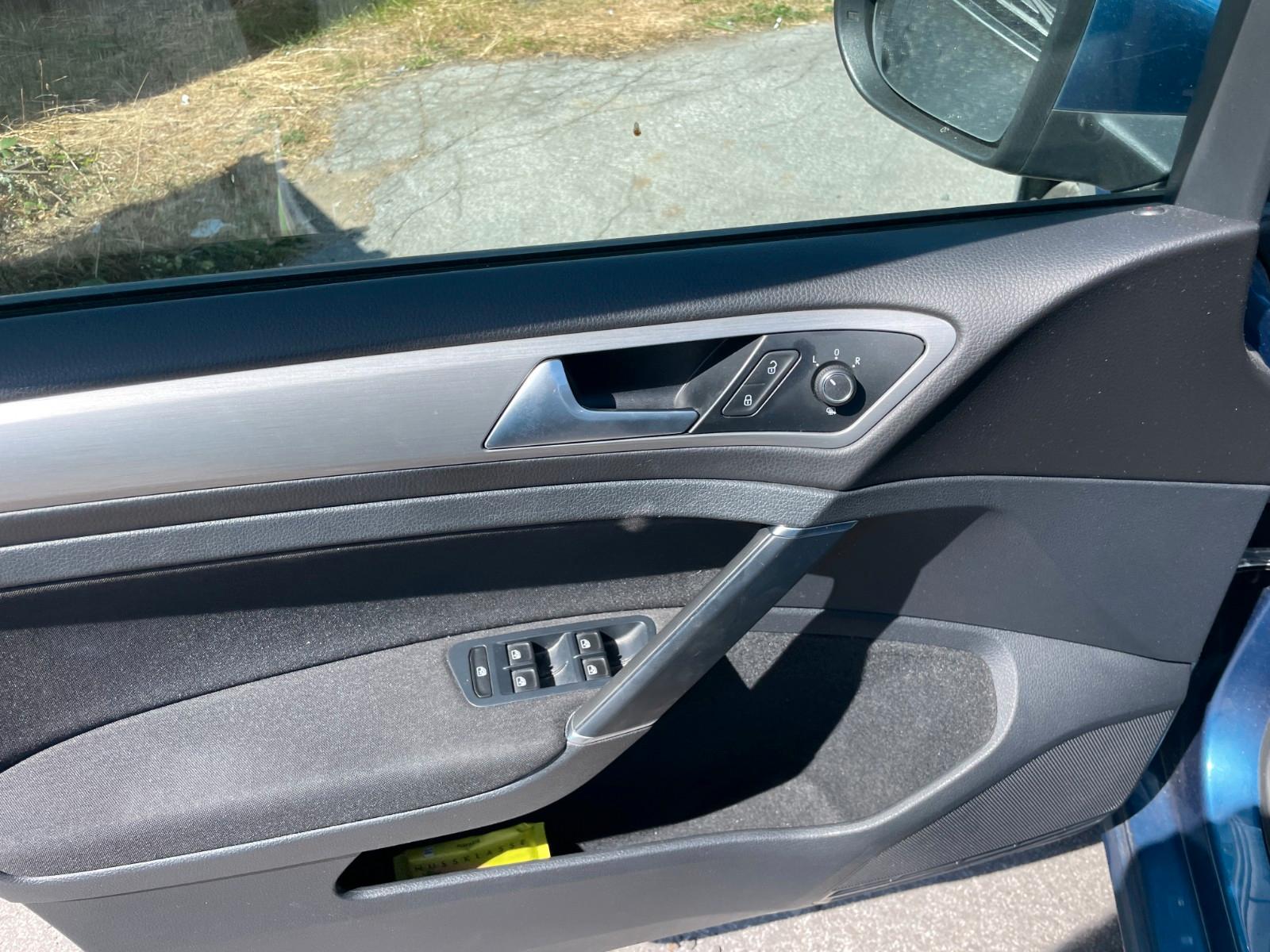 Volkswagen Golf 2015 — photo 13