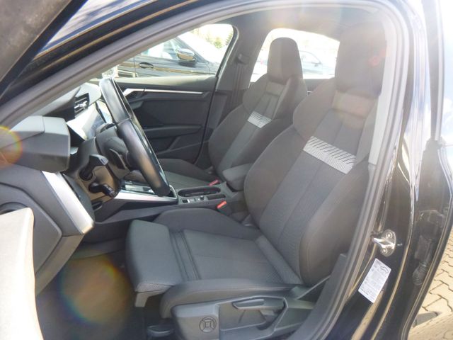 Fahrzeugabbildung Audi A3 Limo 30 TDI >AUT/NAVI/Sitzheiz/PDC<