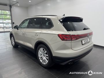 Volkswagen Touareg - 4
