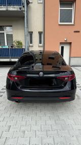 Alfa Romeo GiuliaDiesel Automatik Turbolader,Zahnriemen neu - Alfa Romeo Giulia von privat