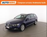 Volkswagen VOLKSWAGEN Passat Variant 1.6 TDI SCR DSG Busine - Volkswagen Passat mit Diesel-Antrieb: Kombi, 1.6