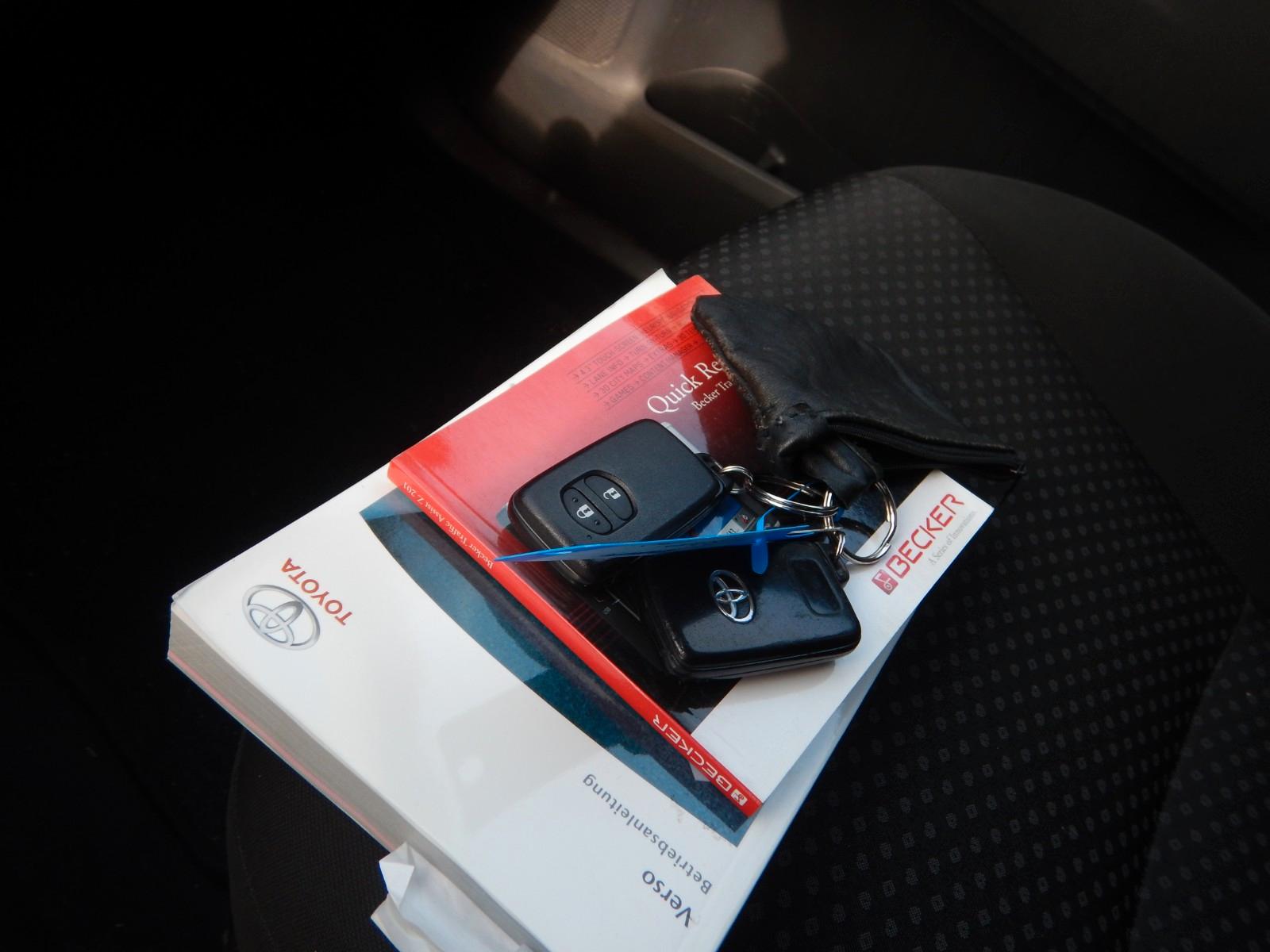 Toyota Verso 2011 — photo 5