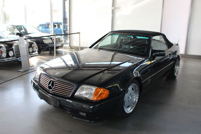 Vorschaubild von: Mercedes-Benz
SL 500 AMG AERO 3 Klima Memory SHZ