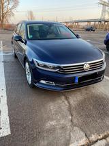 Volkswagen Passat 2.0 TDI SCR 140kW DSG Highline Varian... - VW Passat von privat