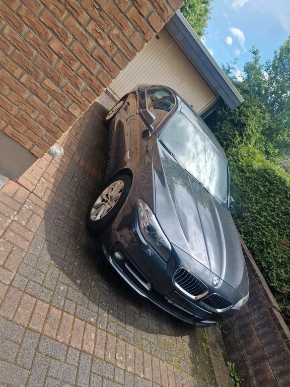 Image of BMW 520