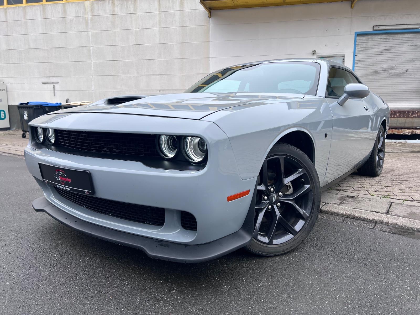 Dodge Challenger SXT Black Top 20 Zoll