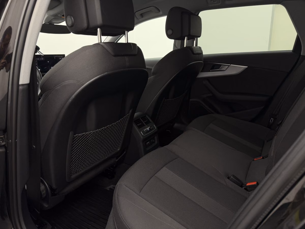 Audi A4 Avant 40 TDI qu. +HUD+360+AHK+MATRIX+STANDHZ+, миниатюра 17
