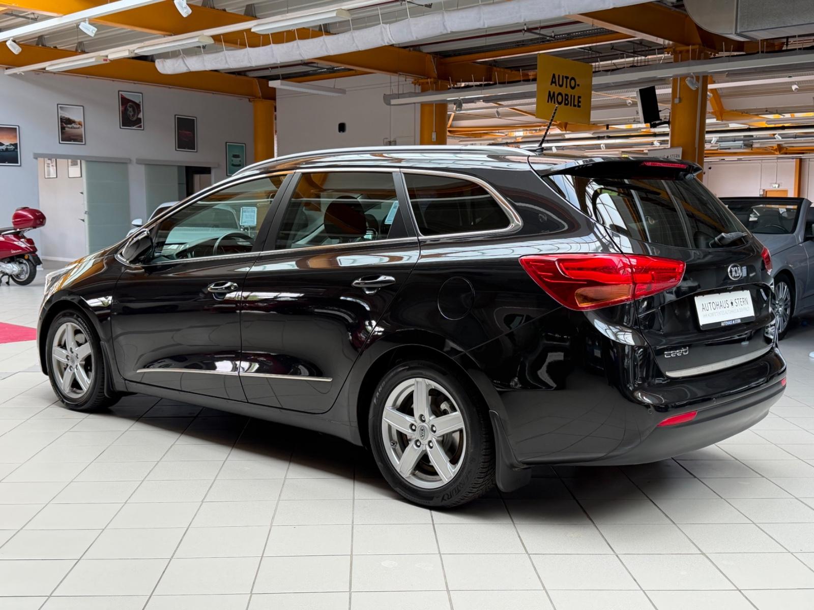 Kia Ceed Kombi Platinum Edition|Kamera|Xenon|LHZ|AHK