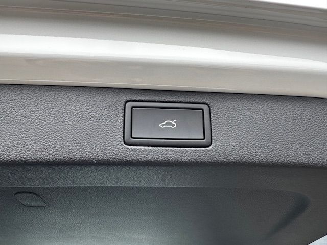 Kamiq Selection 1.0TSI 116 PS 5J GAR,CARPLAY;LED