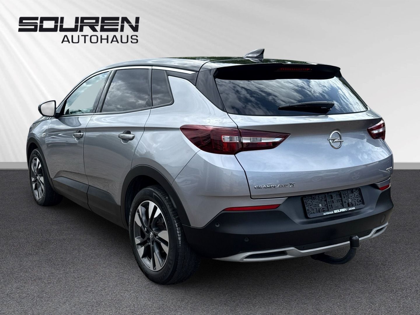 Fahrzeugabbildung Opel Grandland INNOVATION 1.2 Turbo X+ Navi+LED+Dyn.