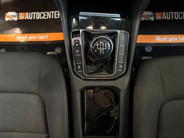 Volkswagen Golf *1-Hand*ACC*2-ZONEN*NAV*SitzHZ*