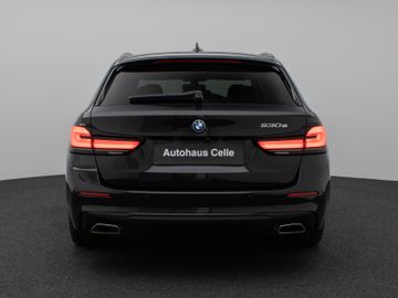 Fahrzeugabbildung BMW 530e Tour HUD Laser Sportsitz Komfortzugang