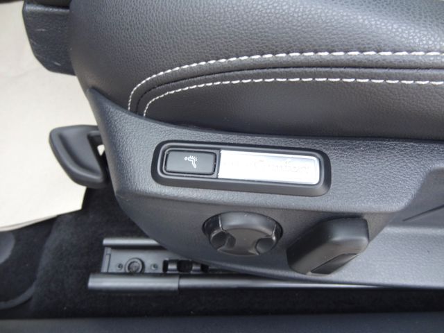 Fahrzeugabbildung Volkswagen Passat Variant/R-Line/Virtual/Pano/Navi/LED/AHK/