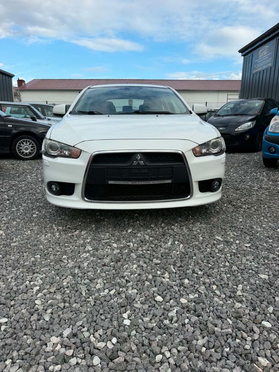 Mitsubishi Lancer Sportback Lancer