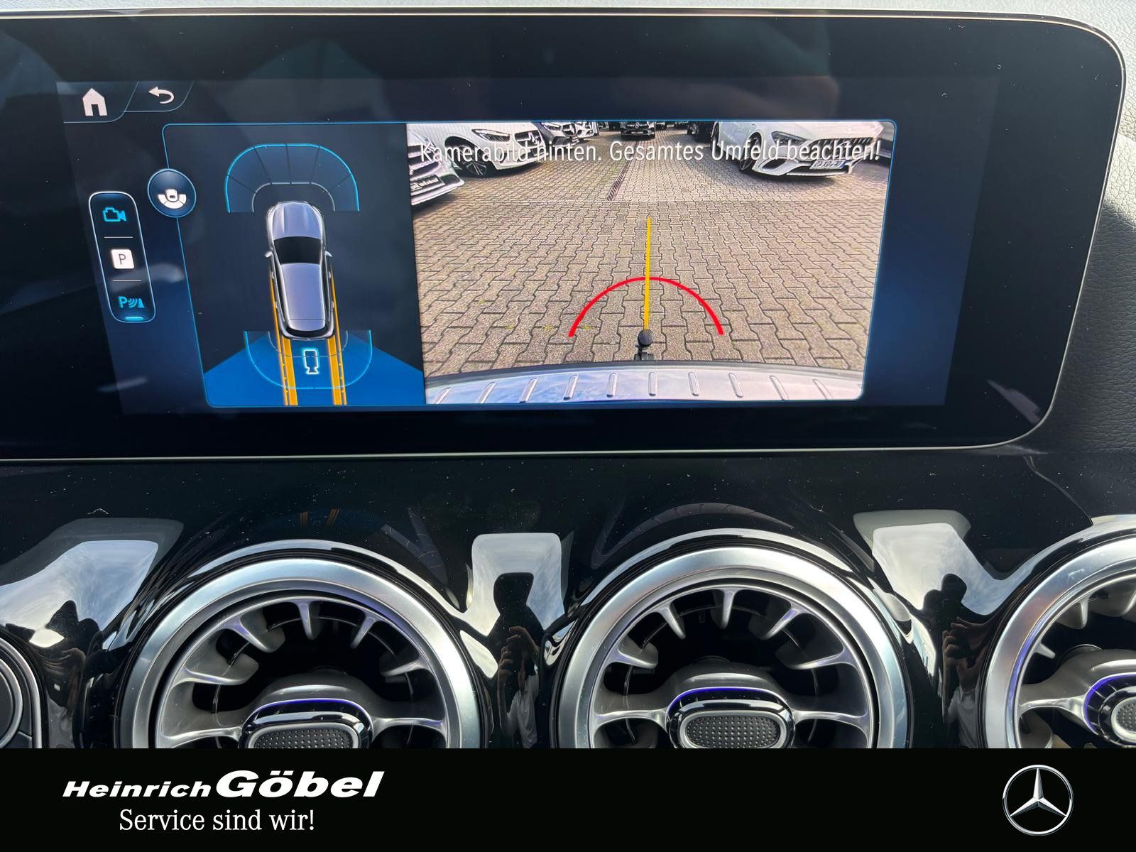 Fahrzeugabbildung Mercedes-Benz GLA 200 AMG*DISTRONIC*AHK*FAP*KEYLESS*AMBIENTEB*