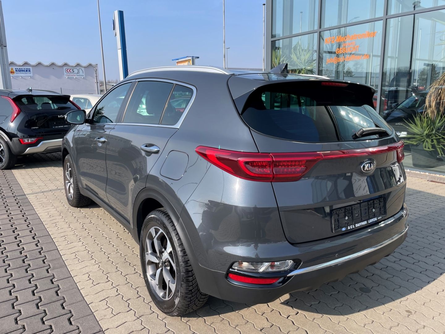Fahrzeugabbildung Kia Sportage Dream Team LED VerkehrszeichenERK JBL