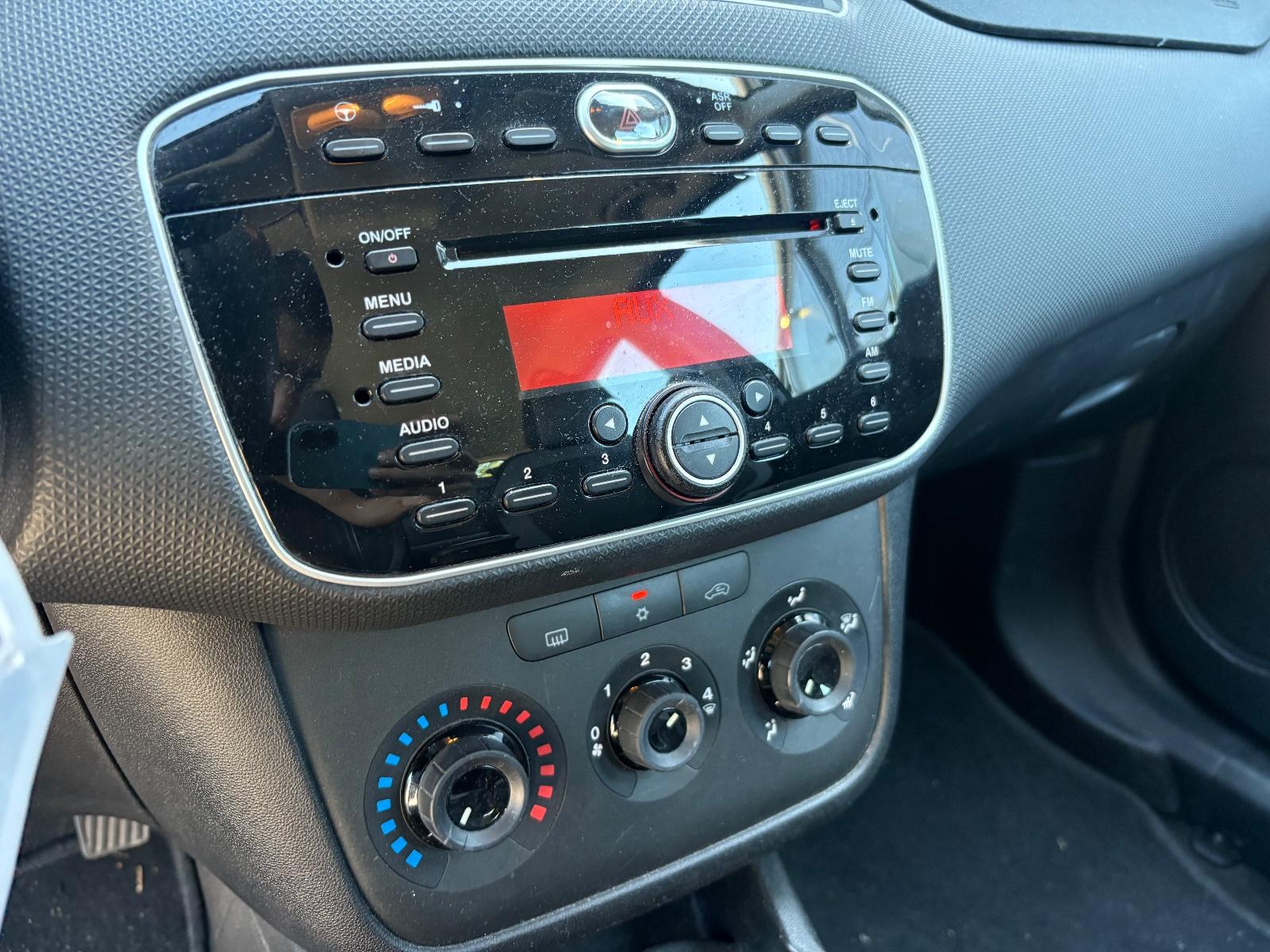 Fiat Punto More/TÜV NEU/KLIMA/5. Türen/Inspekt. Neu/