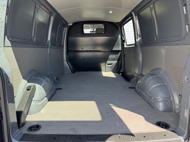 Fahrzeugabbildung Volkswagen Transporter Kasten T6.1 LR 2.0 TDI 110 PS 5-Gang