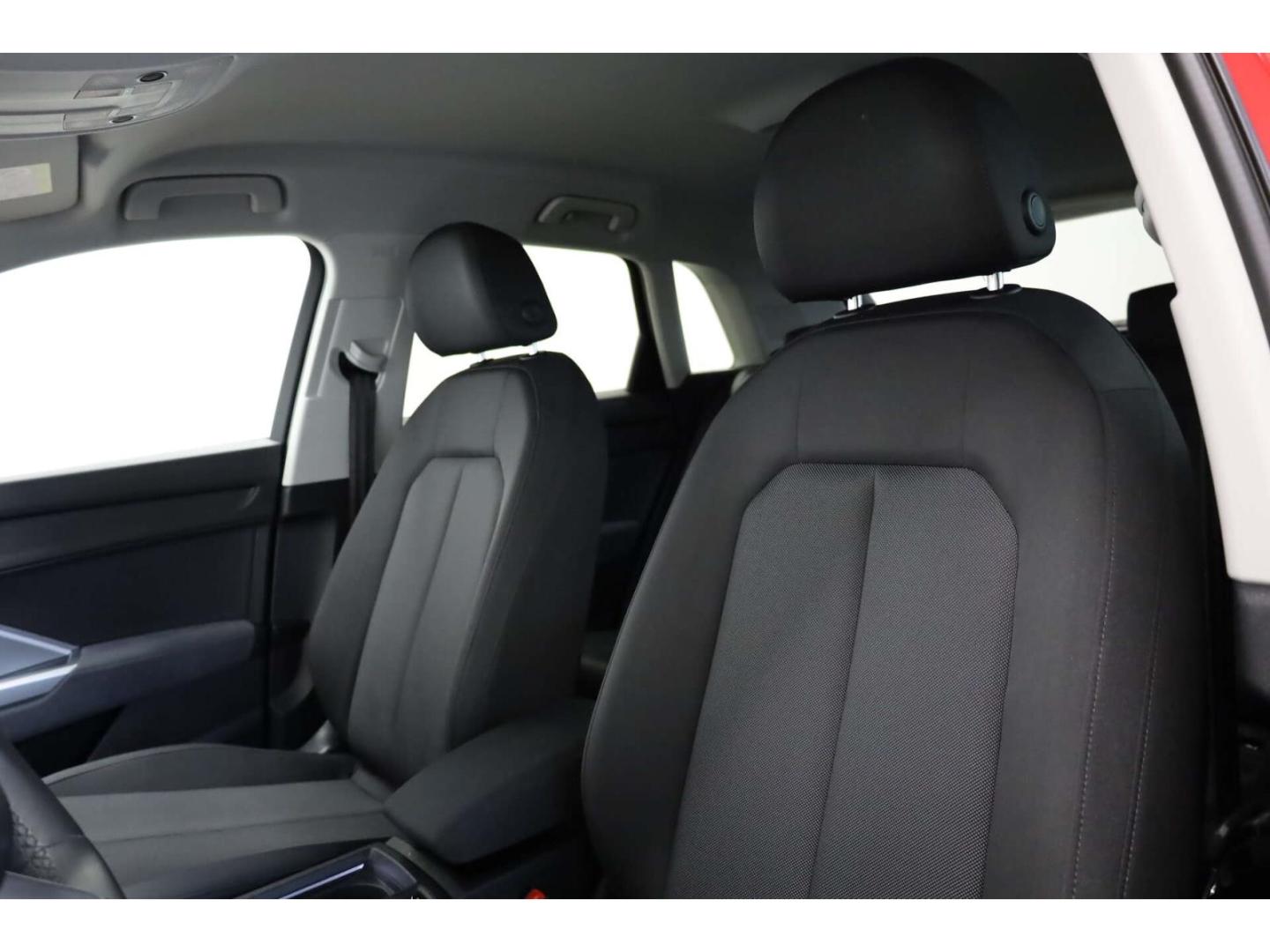 Audi Q3 35 TFSI S line S-Tronic AHK/NAV/PDC+/19'', миниатюра 10