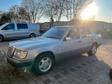 Mercedes-Benz Mercedes  w124 300e  Mit H - Mercedes-Benz 300: W124 300e